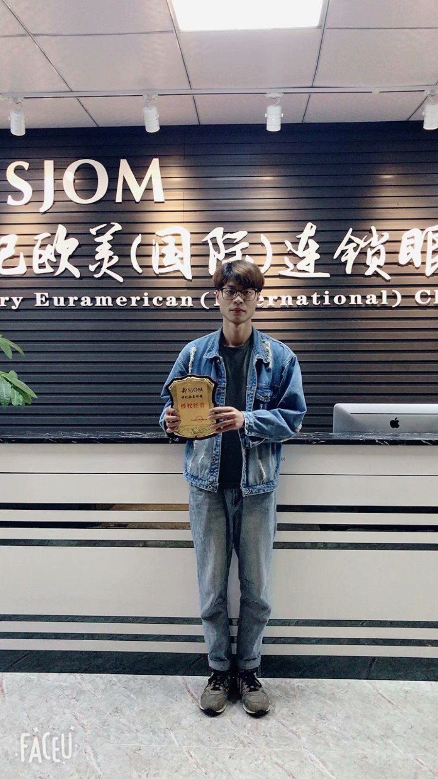 簽約現(xiàn)場(chǎng) 簽約現(xiàn)場(chǎng)